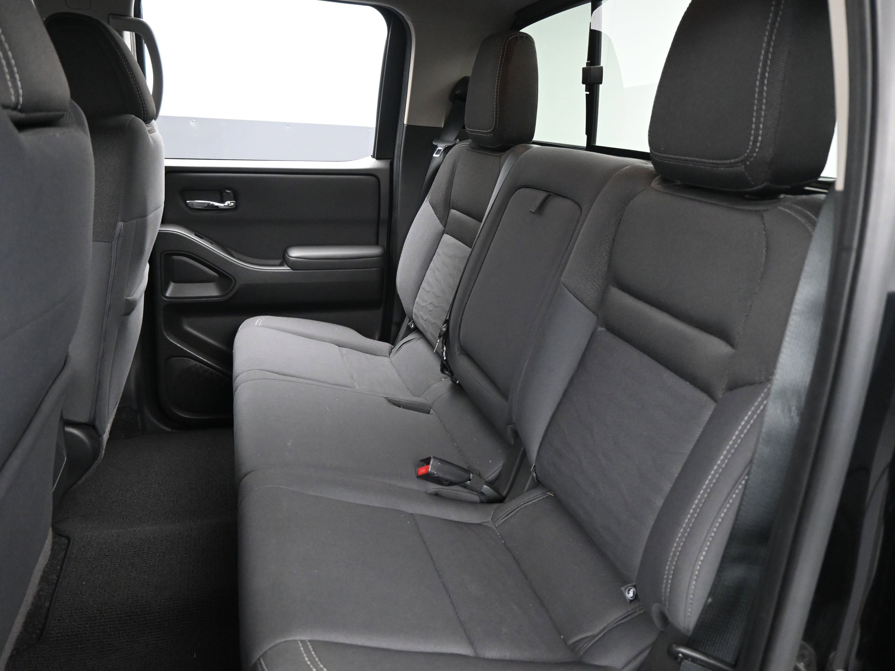 Certified 2022 Nissan Frontier SV w/ Technology Package image 12