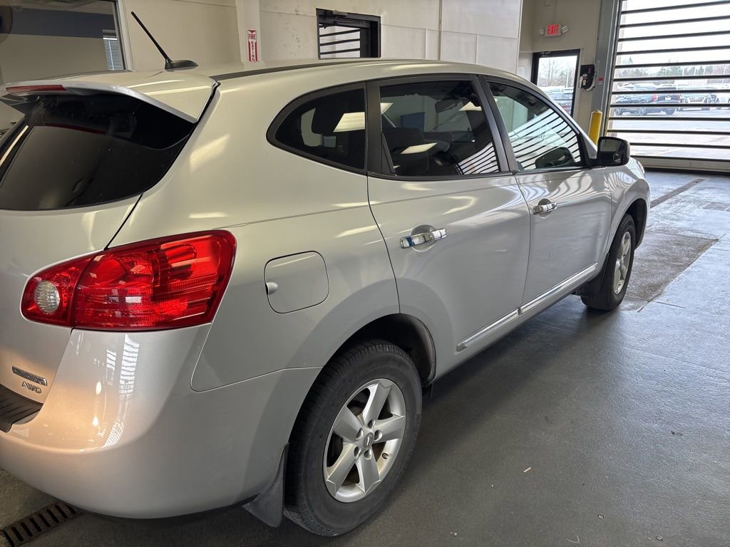 Used 2013 Nissan Rogue S w/ Special Edition Pkg image 4