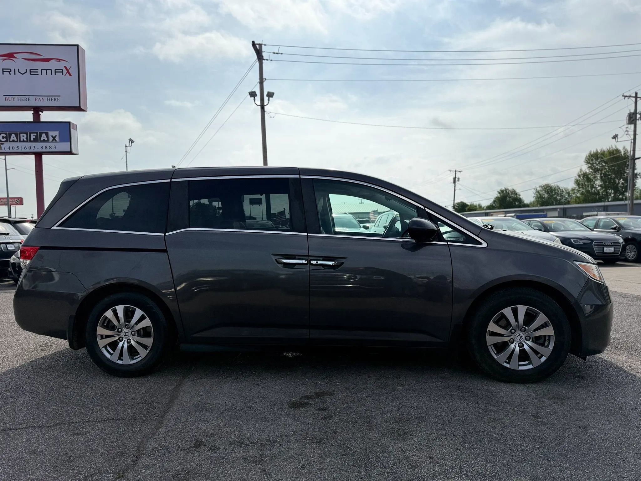 Used 2014 Honda Odyssey EX image 2