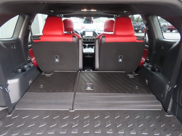 Used 2023 Toyota Highlander XSE image 31