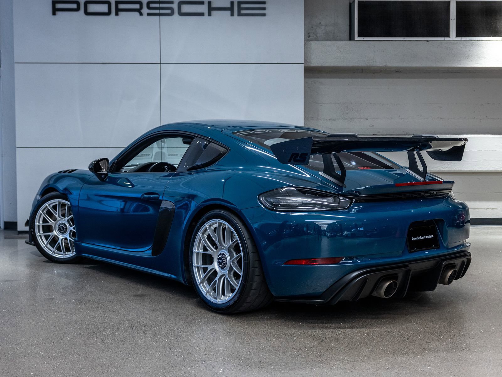 Used 2023 Porsche 718 Cayman GT4 RS RWD image 3