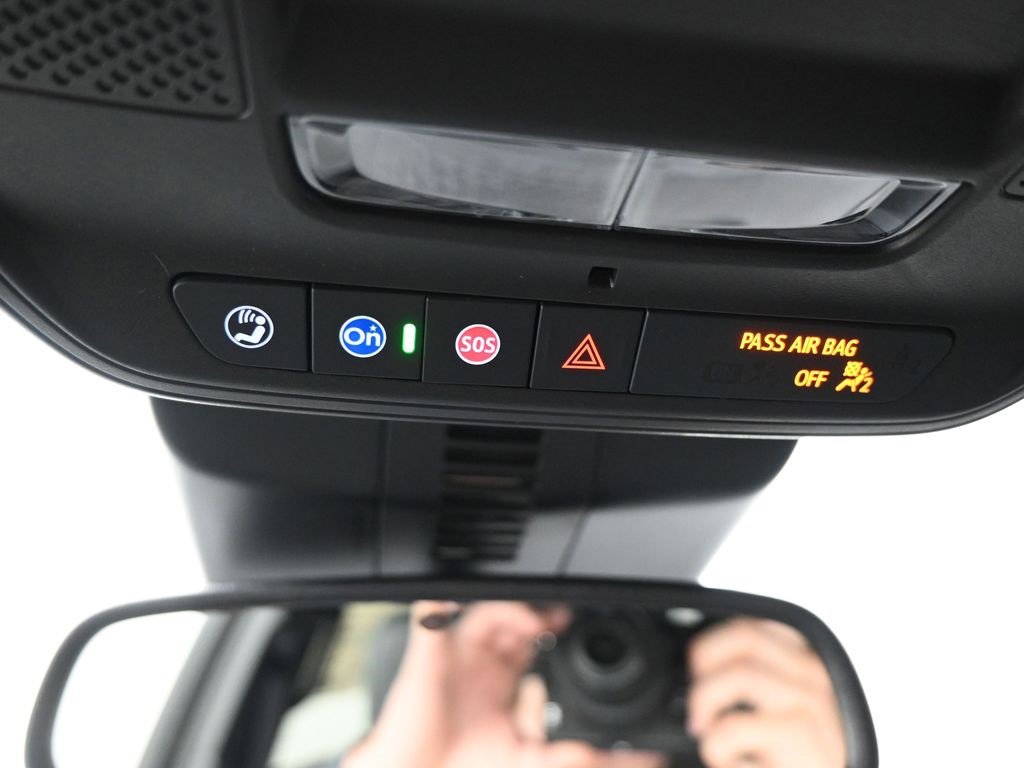 New 2025 GMC Acadia AT4 w/ LPO, Floor Liner Package image 19