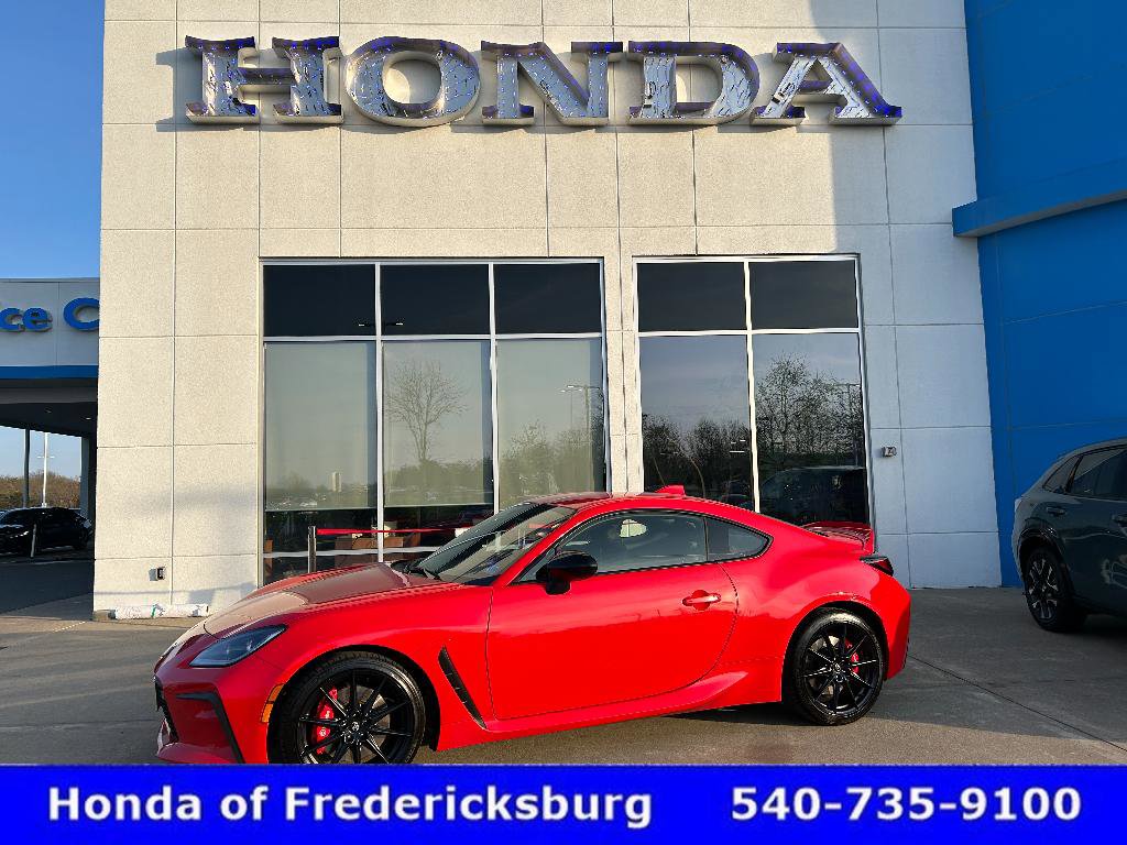 Used 2025 Toyota GR86 Premium w/ Performance Package image 1