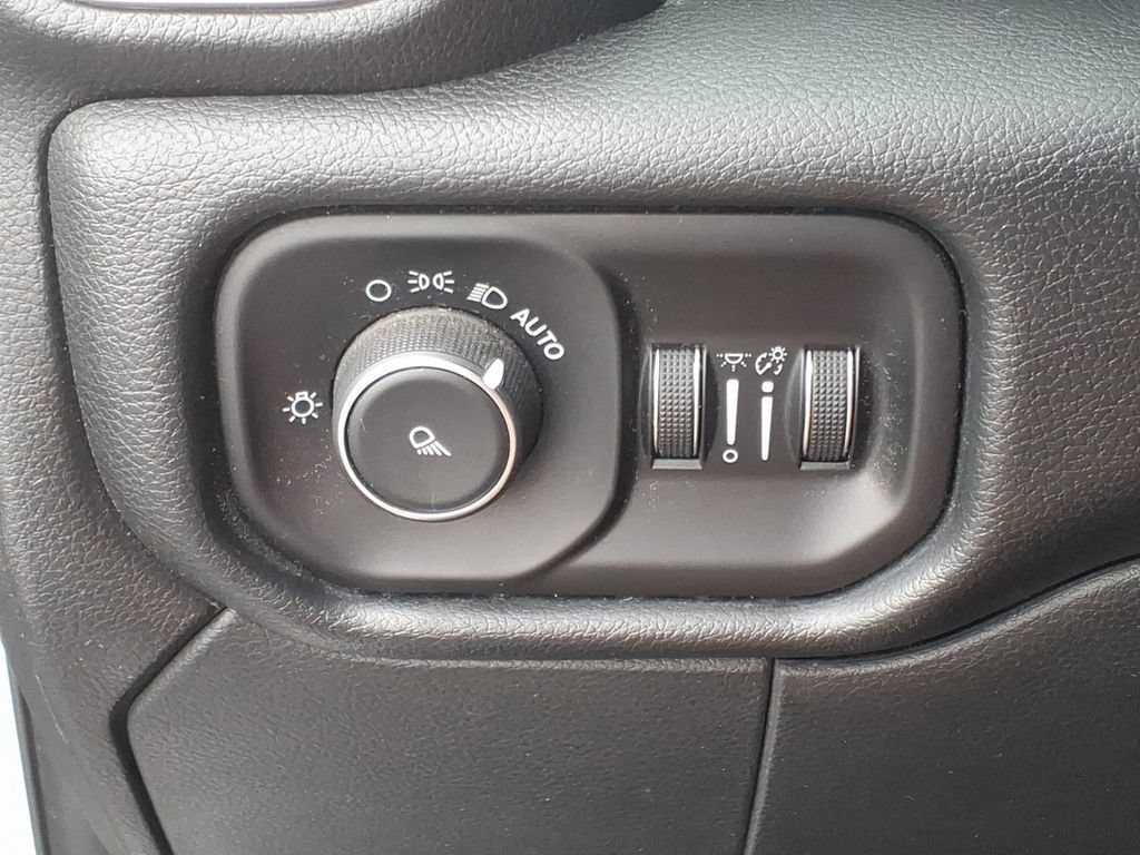 Used 2020 RAM 2500 Big Horn AWD/4WD image 12