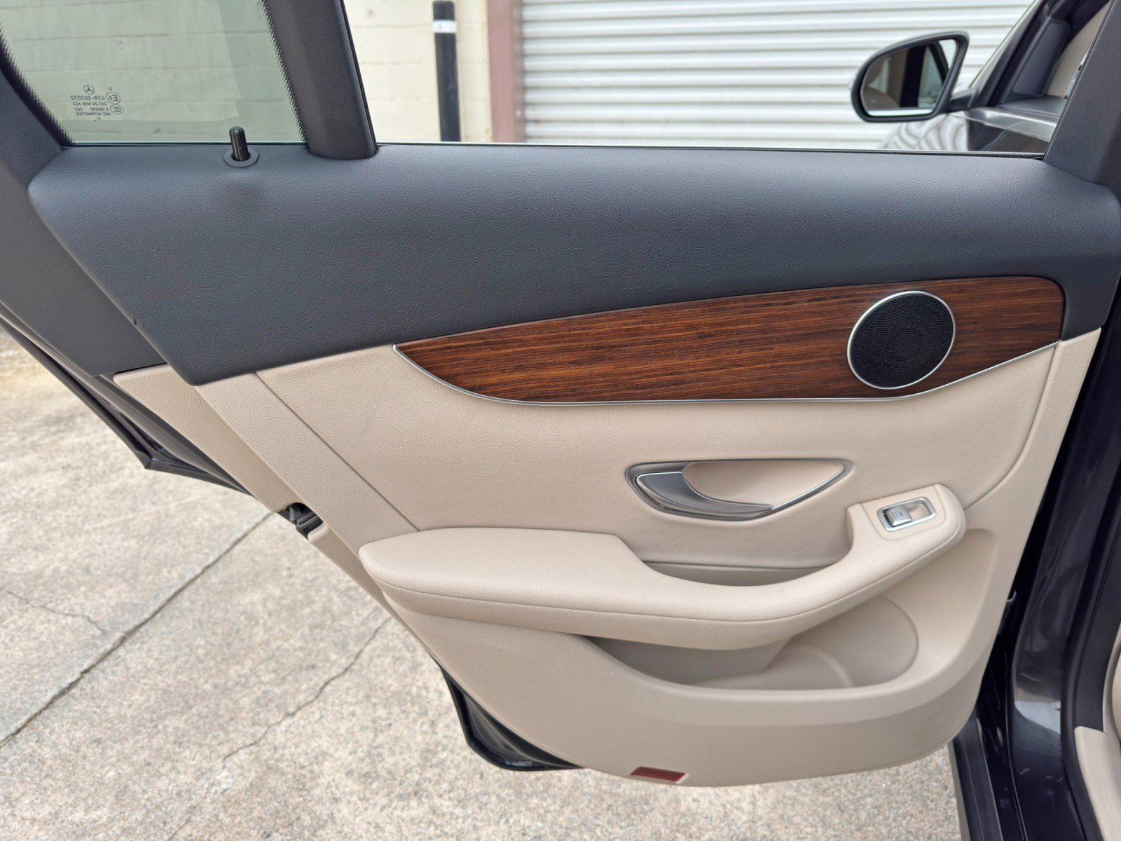 Used 2022 Mercedes-Benz GLC 300 w/ Premium Package Lite image 43