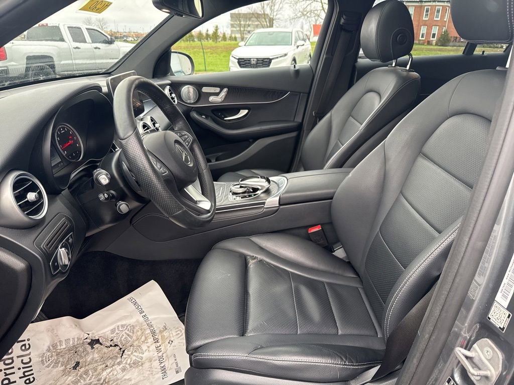 Used 2018 Mercedes-Benz GLC 300 4MATIC Coupe image 29