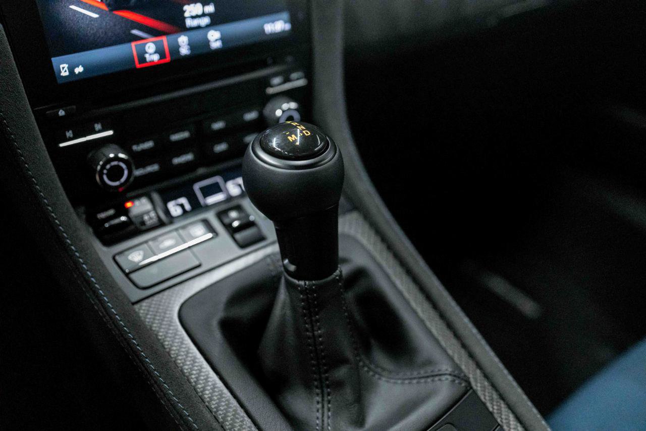 Used 2023 Porsche 718 Cayman GT4 RS RWD image 65