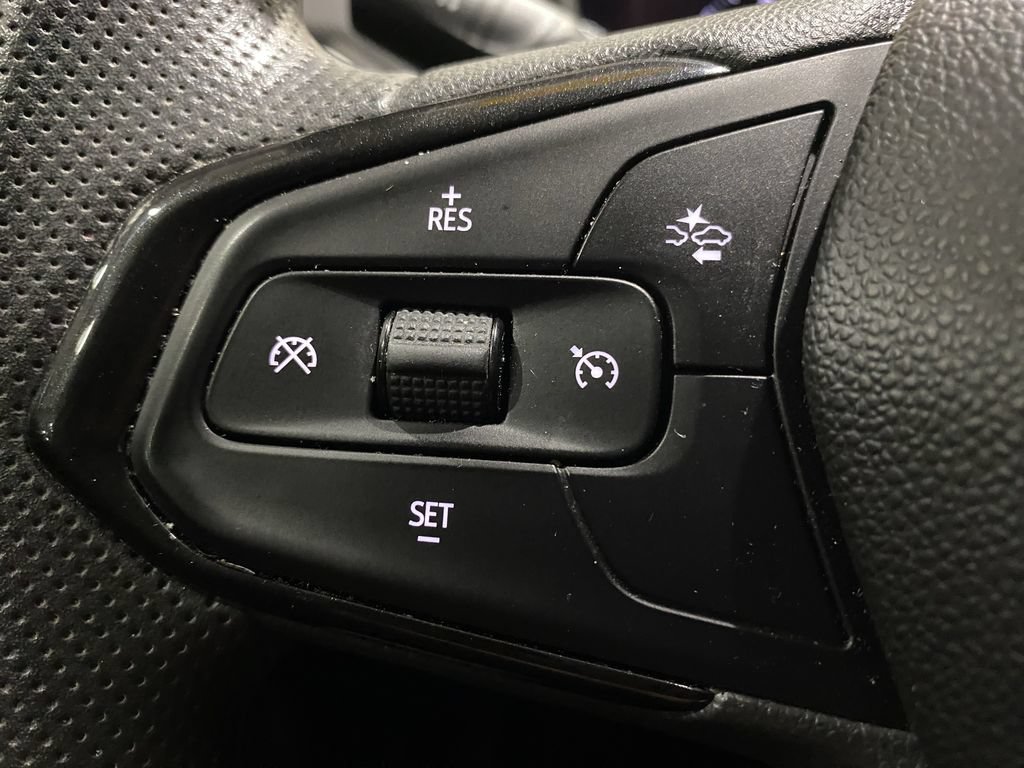 Used 2023 Chevrolet TrailBlazer LS FWD image 12