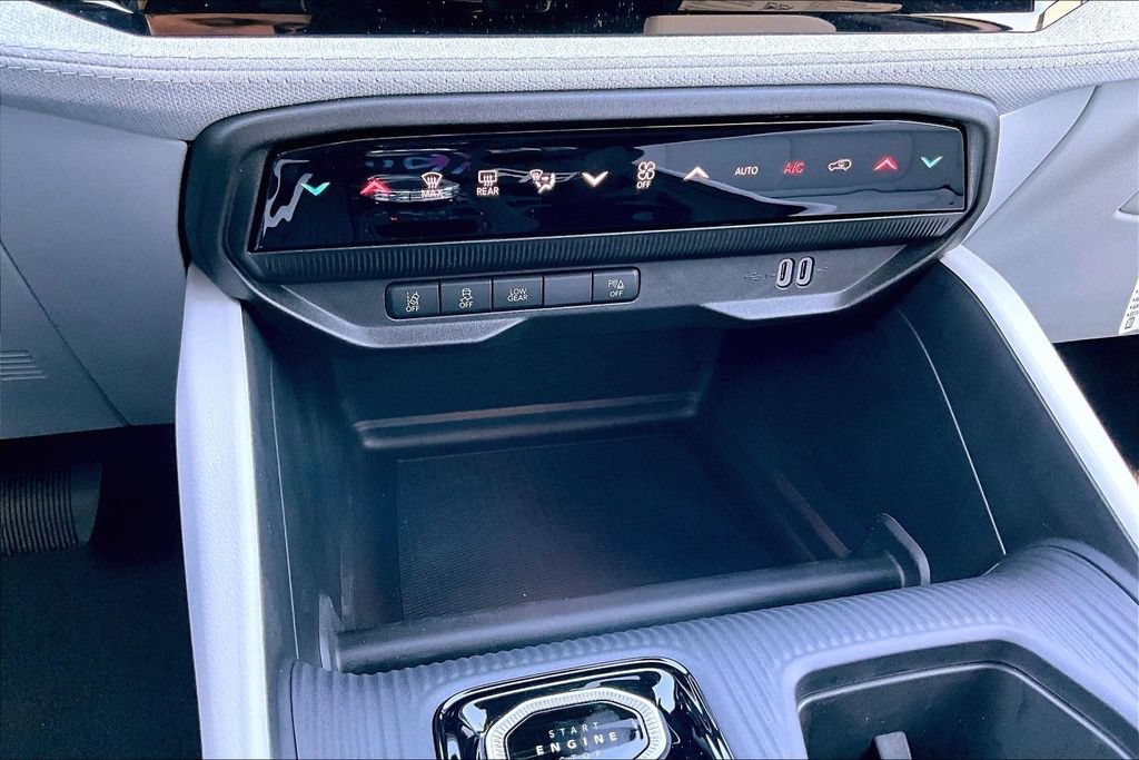 New 2026 Jeep Cherokee Laredo AWD/4WD image 12