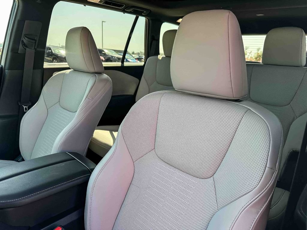 Used 2025 Lexus TX 350 AWD w/ Technology Package image 14
