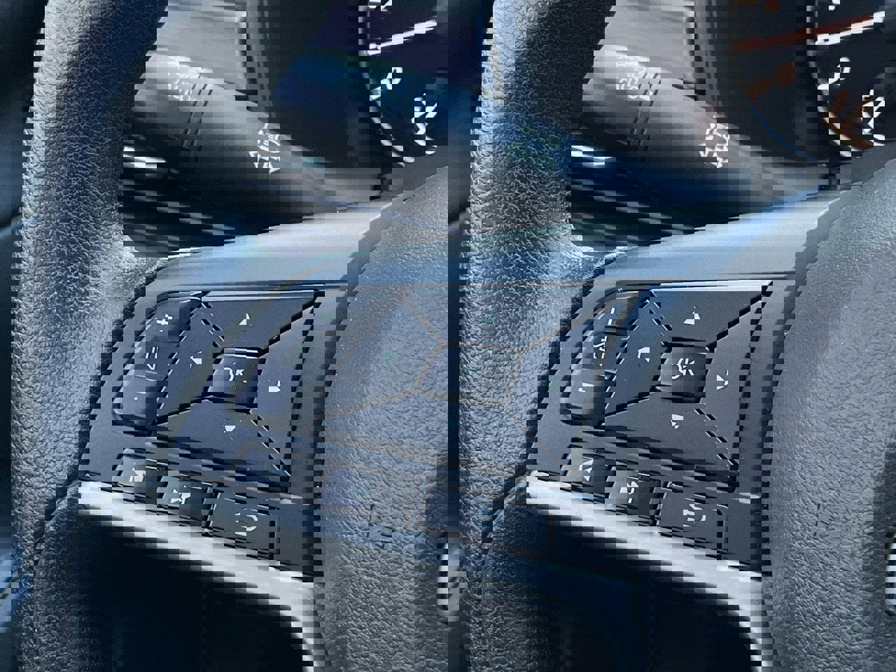 Used 2024 Nissan Altima 2.5 SV image 23