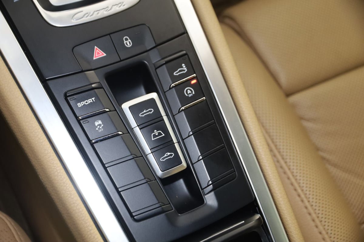 Used 2014 Porsche 911 Carrera image 37