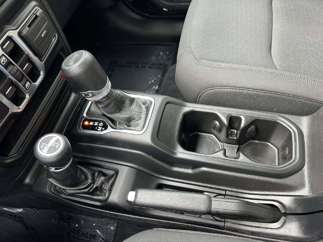 Certified 2022 Jeep Wrangler Unlimited Sport AWD/4WD image 40