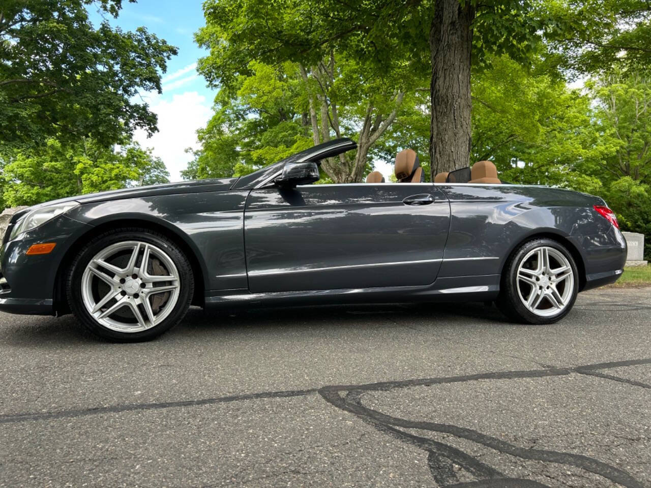 Used 2013 Mercedes-Benz E 550 Cabriolet image 25
