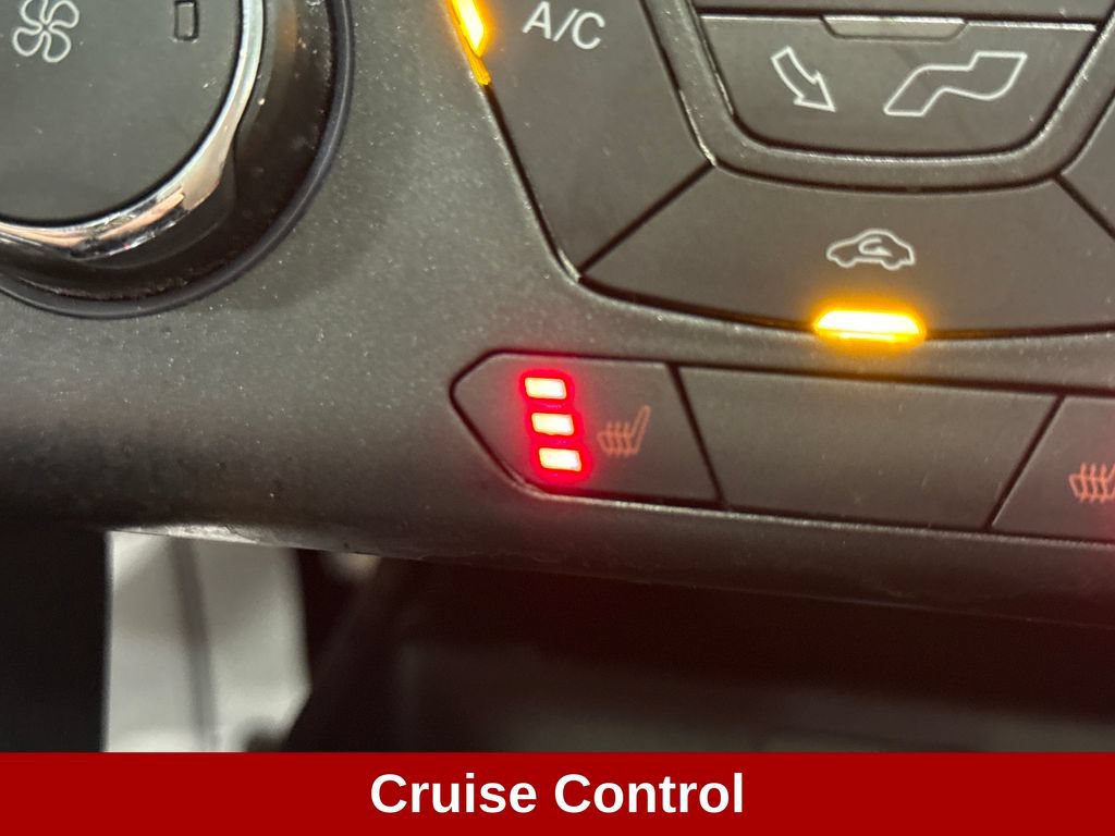 Used 2017 Ford Fusion SE FWD image 17