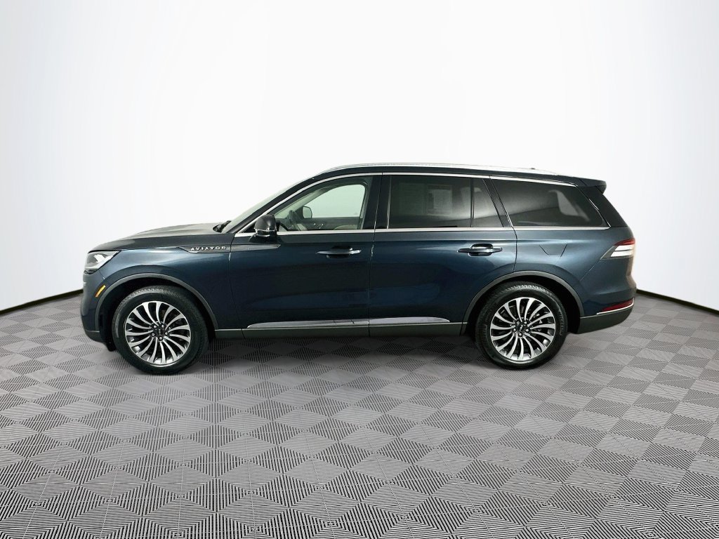 Used 2023 Lincoln Aviator Reserve w/ Elements Package Plus AWD/4WD image 7