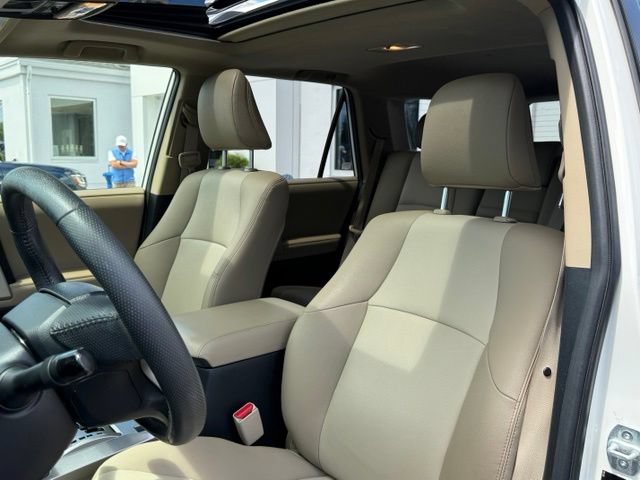 Used 2020 Toyota 4Runner SR5 Premium w/ Moonroof Package AWD/4WD image 21