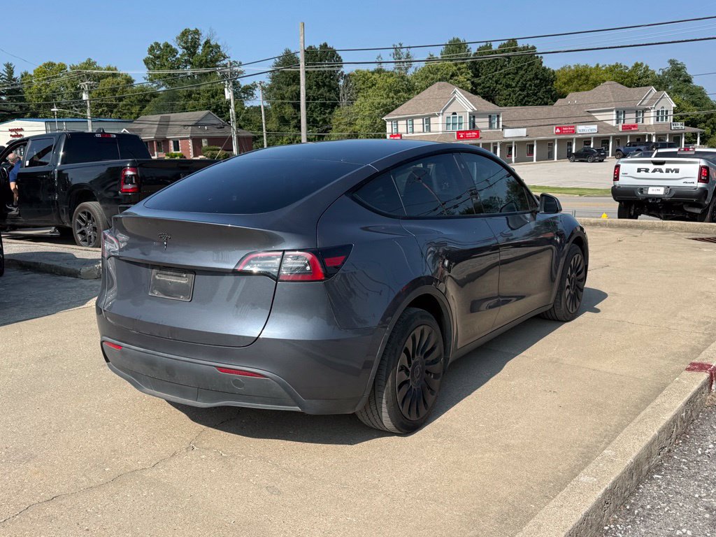 Used 2023 Tesla Model Y Long Range AWD/4WD image 6