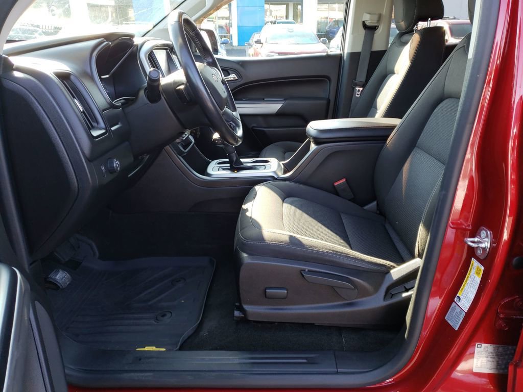 Used 2017 Chevrolet Colorado LT w/ LT Convenience Package image 10