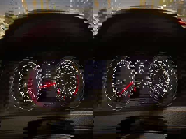 Used 2021 Volkswagen Golf 4-Door image 16