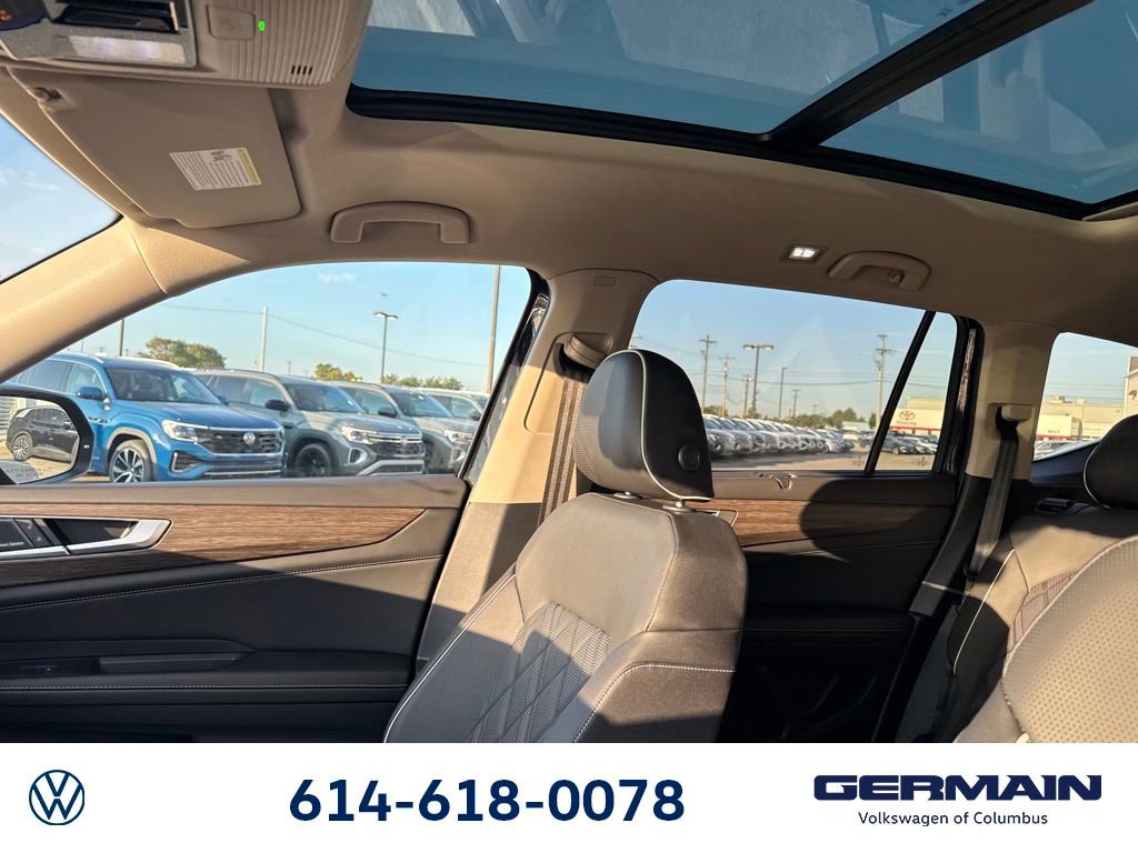 New 2026 Volkswagen Atlas SEL Premium R-Line image 24