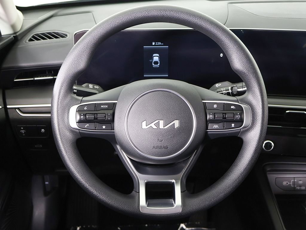 Certified 2025 Kia K5 LXS FWD image 34