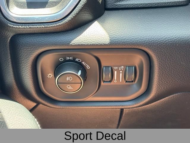 New 2026 RAM 3500 Laramie w/ Sport Appearance Package AWD/4WD image 32