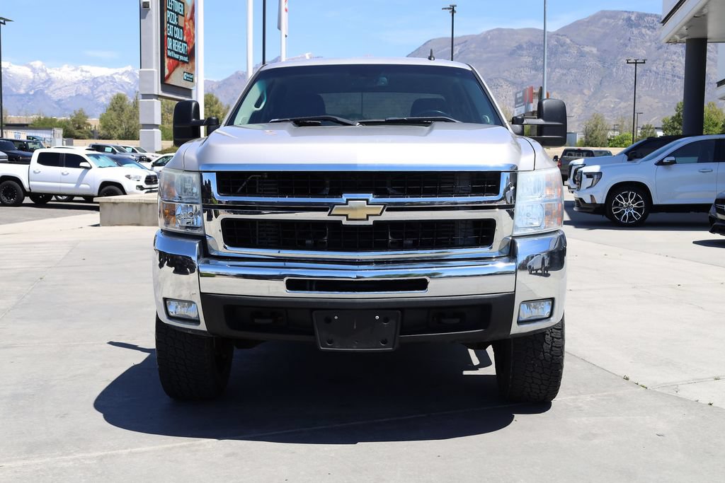 Used 2007 Chevrolet Silverado 2500 LT w/ 1LT Convenience Package AWD/4WD image 9