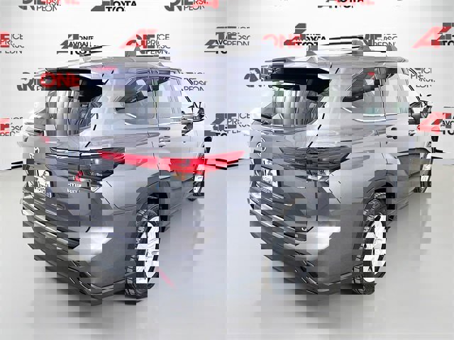 Certified 2023 Toyota Highlander LE image 7