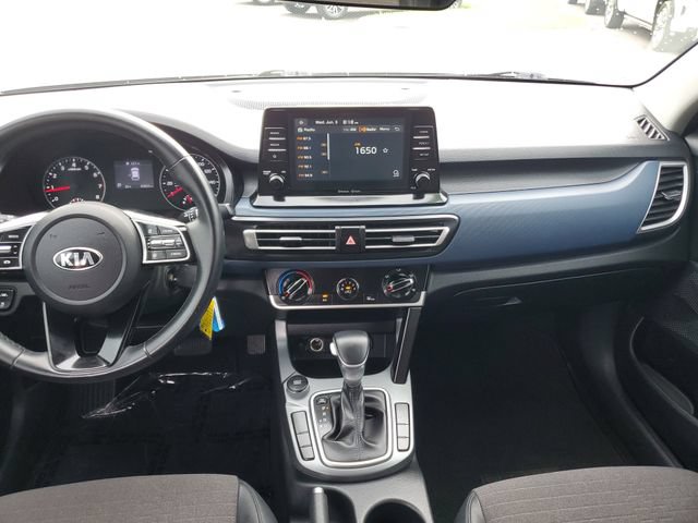Used 2021 Kia Seltos S FWD image 13