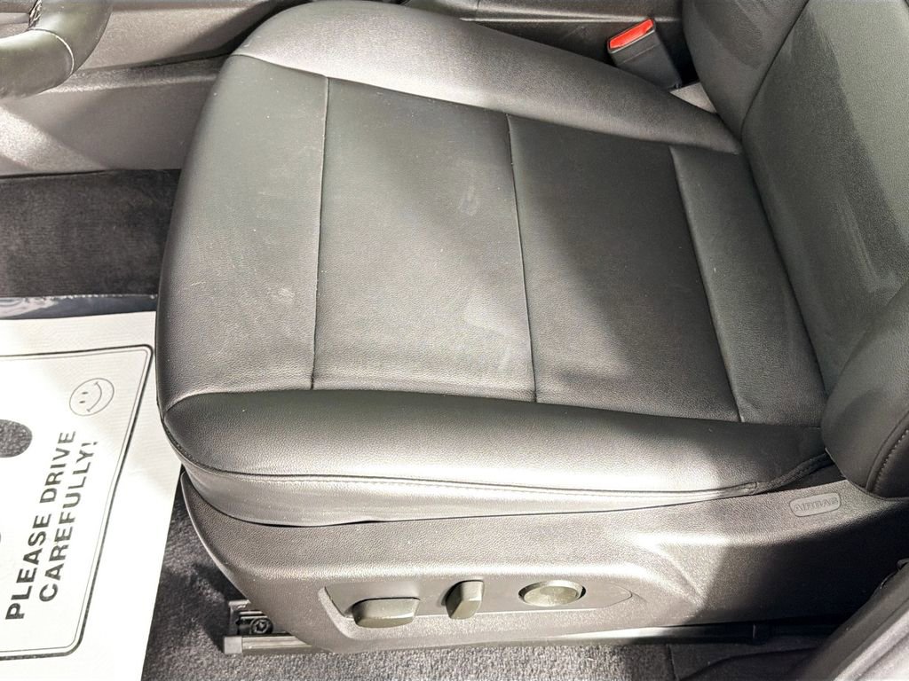 Used 2025 Chevrolet Colorado Trail Boss AWD/4WD image 19