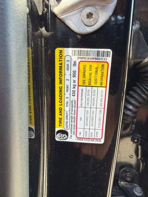 Used 2015 Ford Edge Titanium w/ Equipment Group 302A FWD image 5