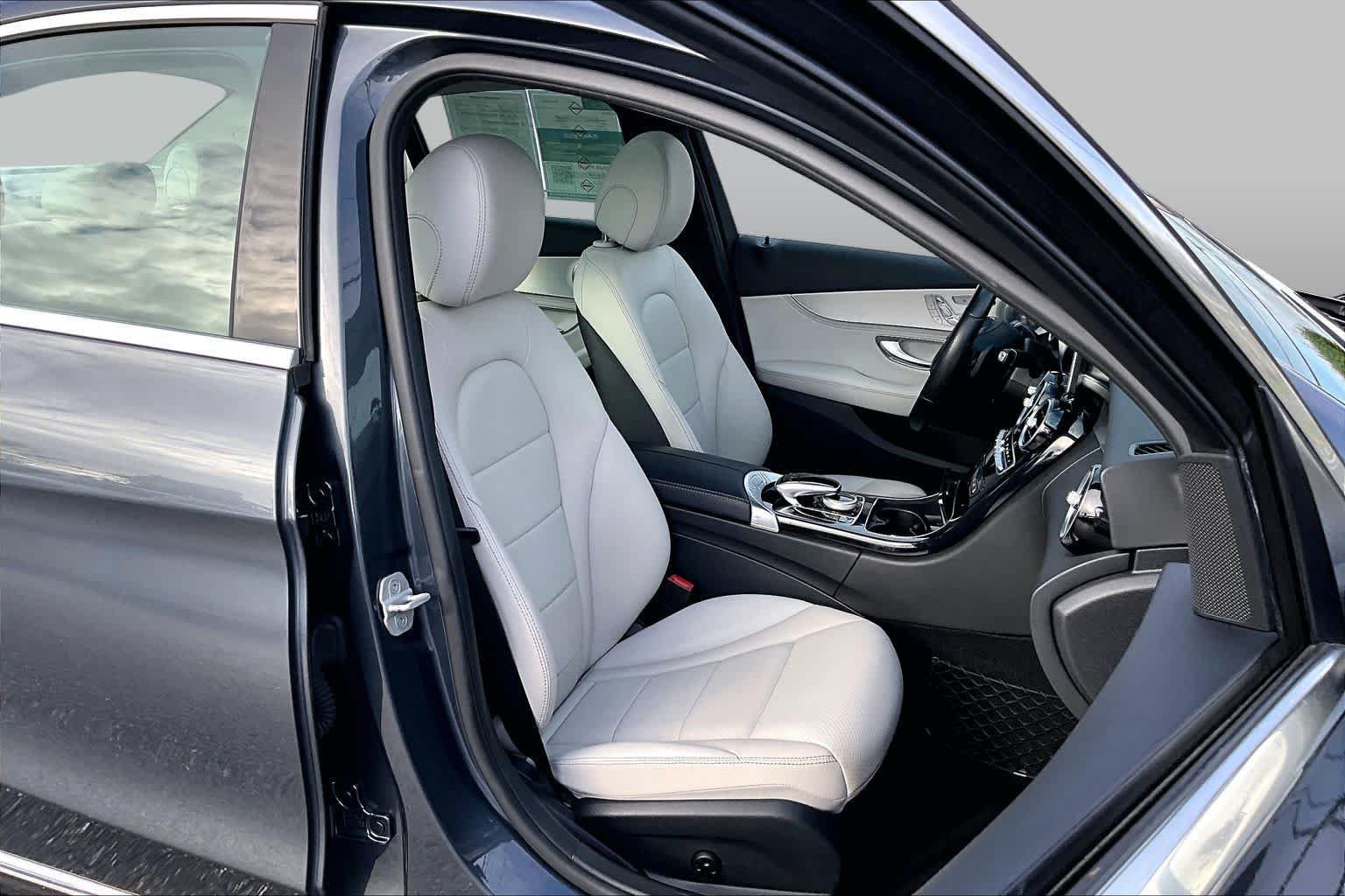 Used 2016 Mercedes-Benz C 300 4MATIC Sedan image 8