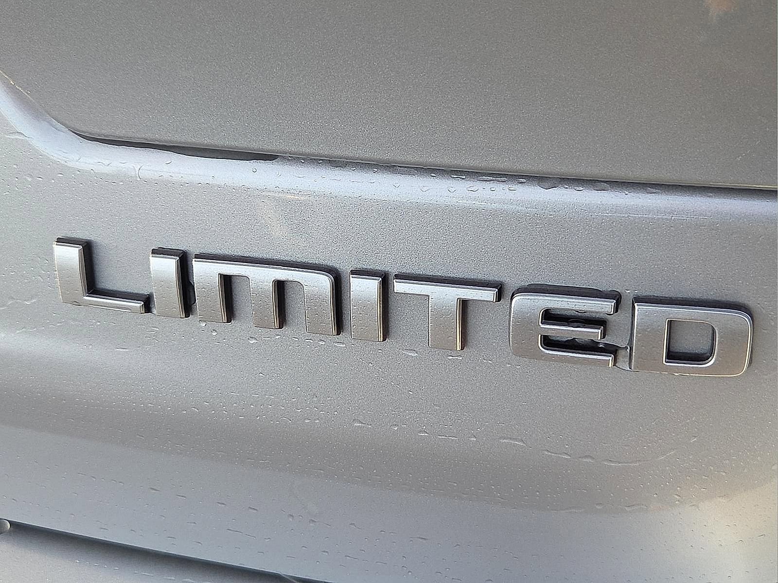 New 2026 Jeep Grand Cherokee Limited w/ Luxury Tech Group II image 9