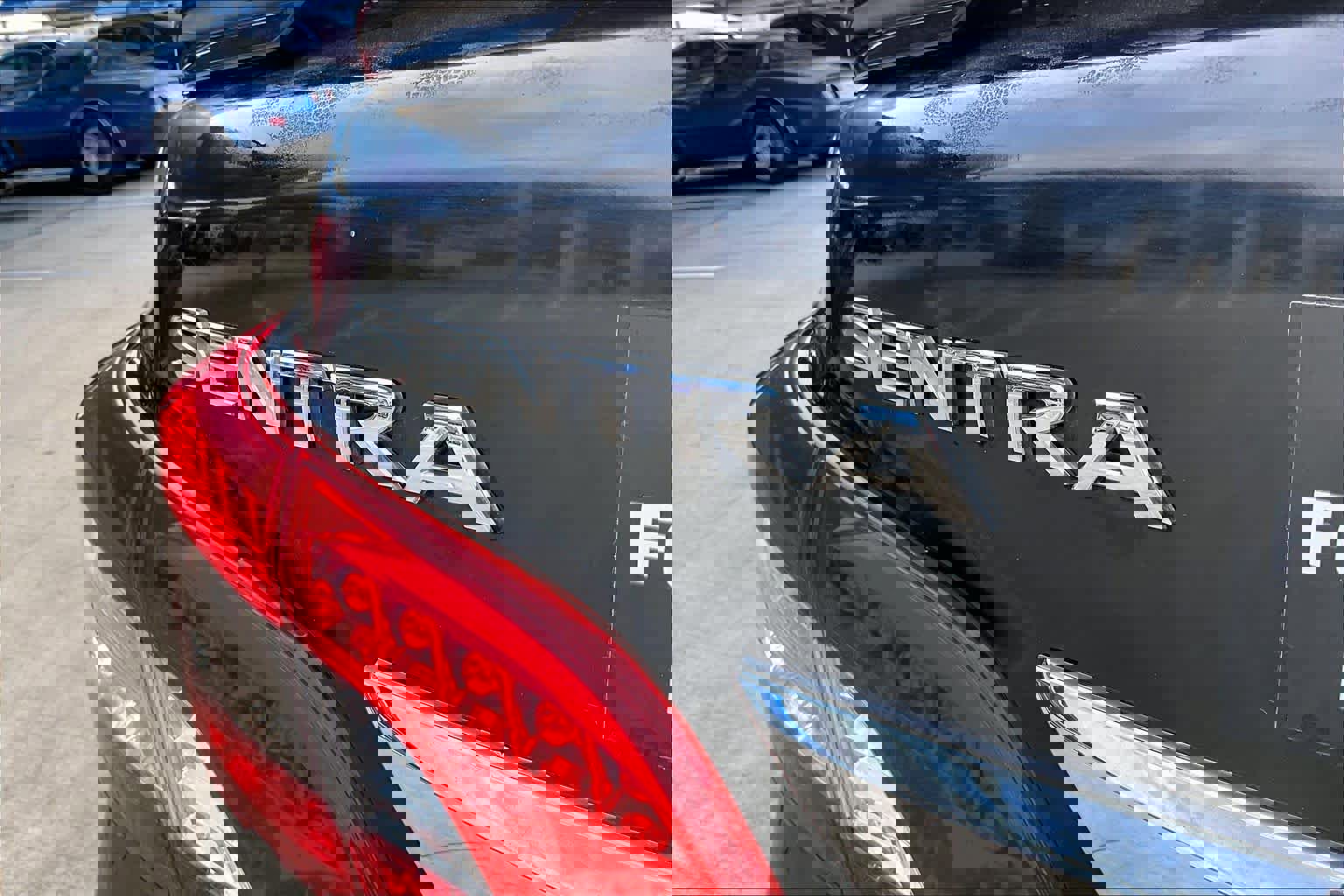 Used 2015 Nissan Sentra SR image 10