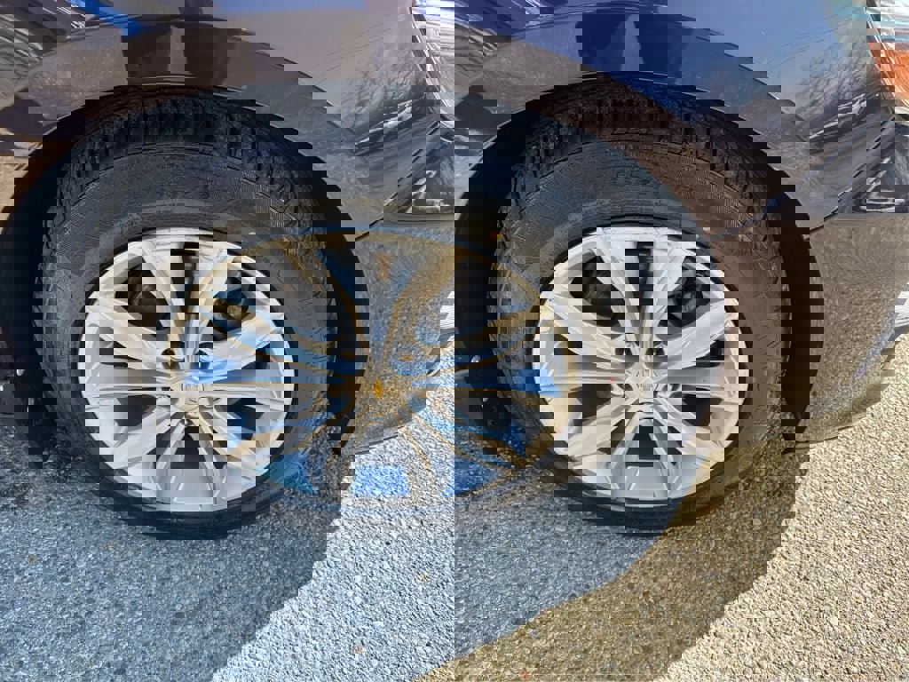 Used 2021 Chevrolet Malibu LT w/ Leather Package FWD image 16