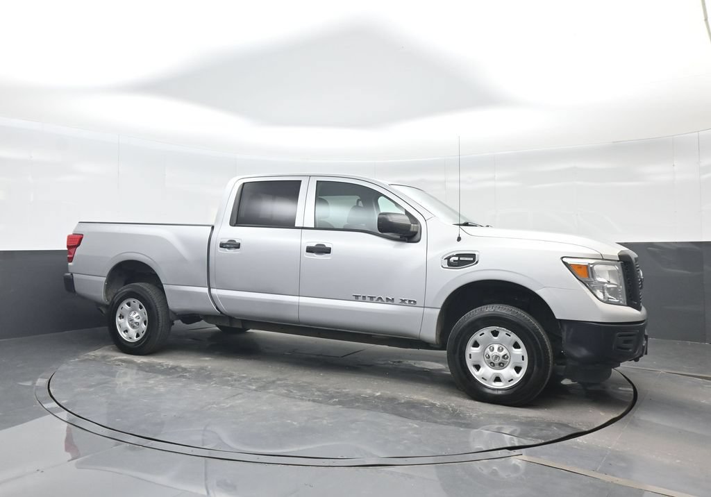 Used 2019 Nissan Titan S AWD/4WD image 8