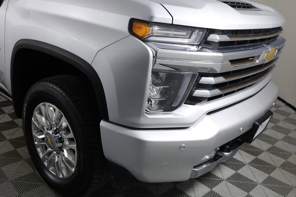 Used 2022 Chevrolet Silverado 3500 High Country w/ Technology Package AWD/4WD image 47