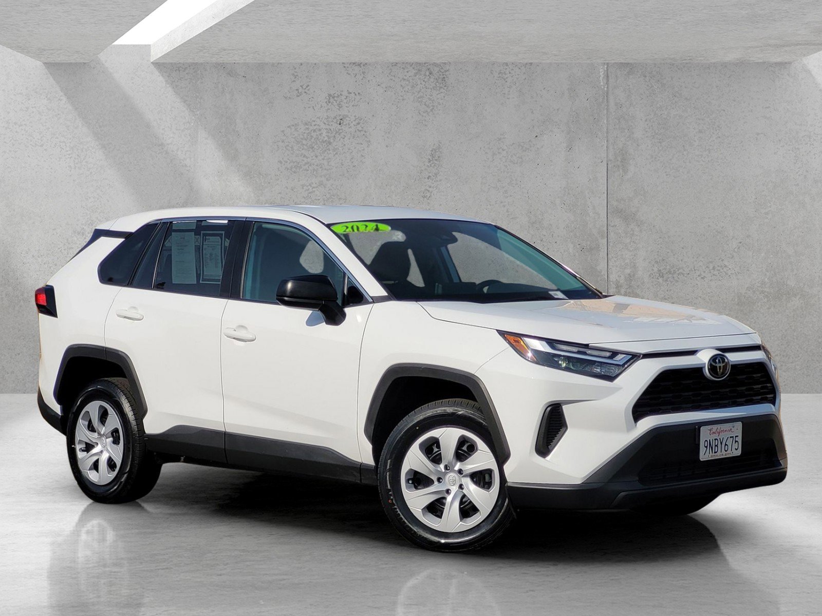 Used 2024 Toyota RAV4 LE image 1