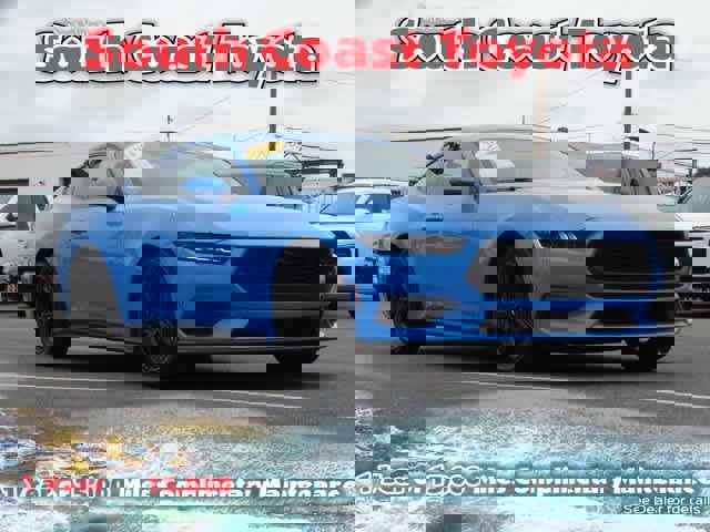 Used 2024 Ford Mustang Coupe image 2