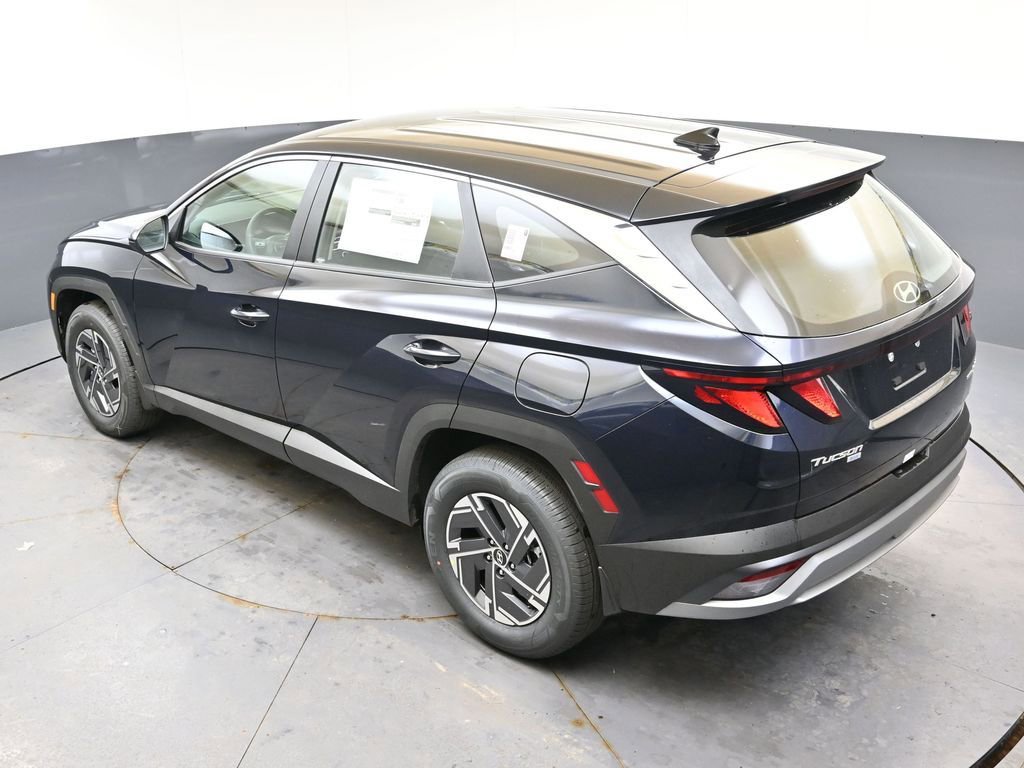 New 2026 Hyundai Tucson Blue SE image 38