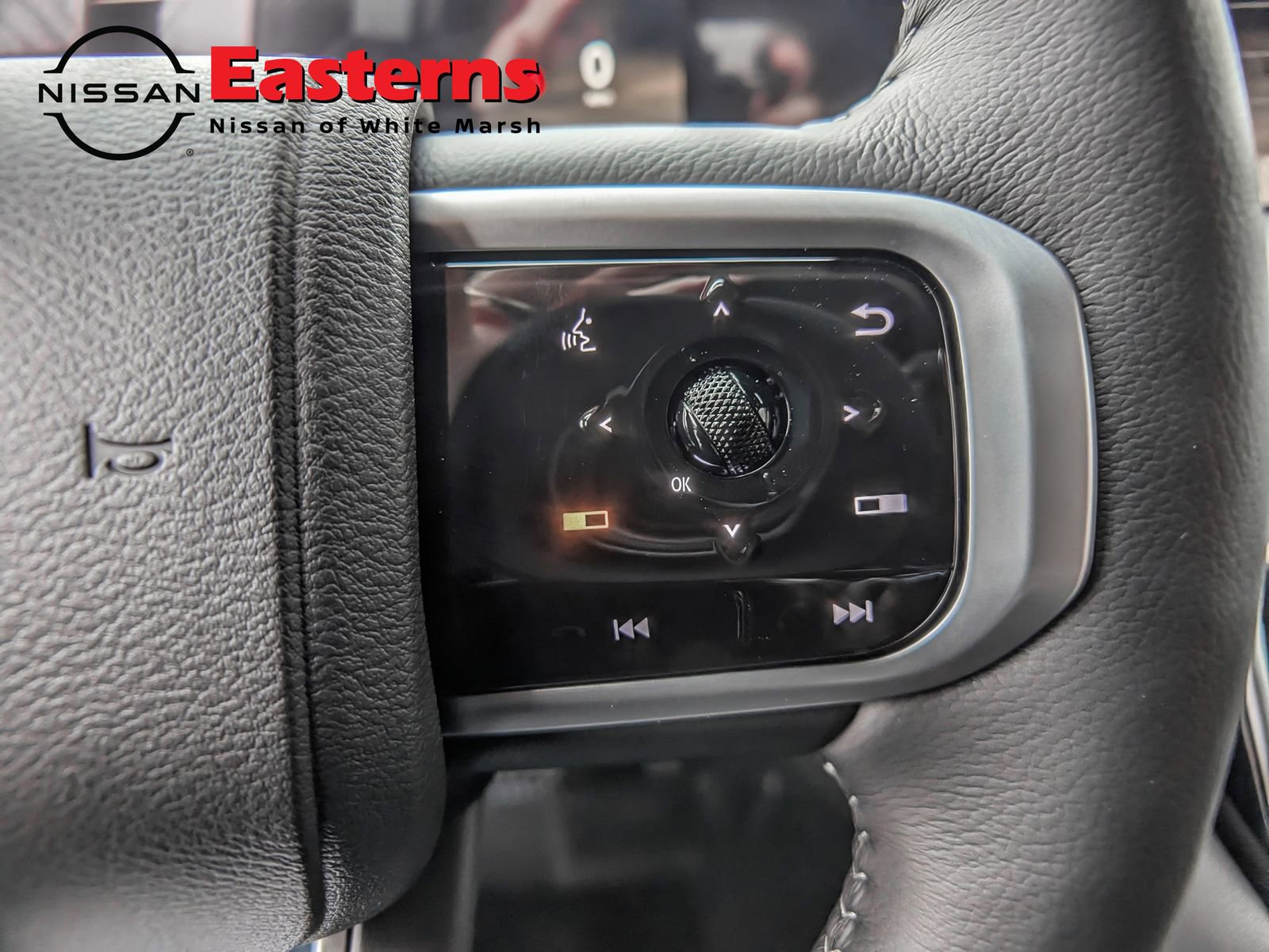 New 2026 Nissan Armada SL w/ Captain's Chari Seat Package image 16