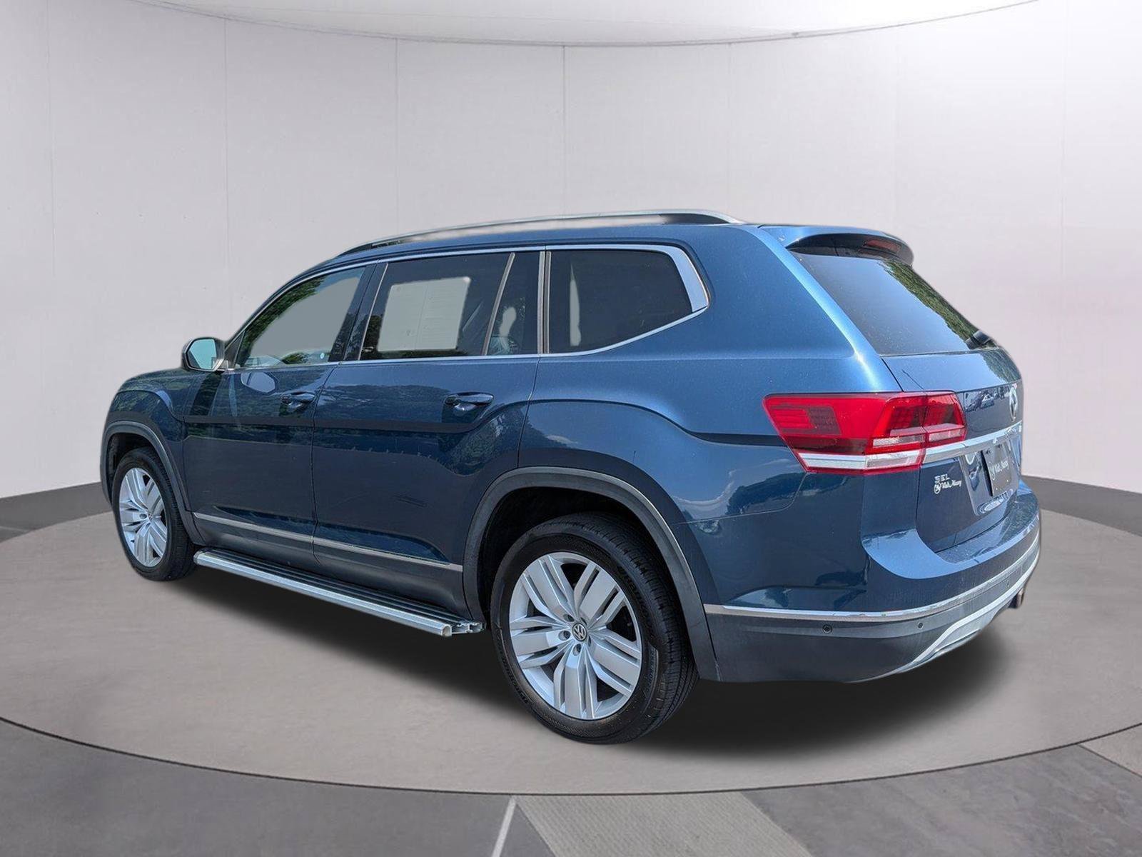 Used 2018 Volkswagen Atlas SEL Premium AWD/4WD image 3