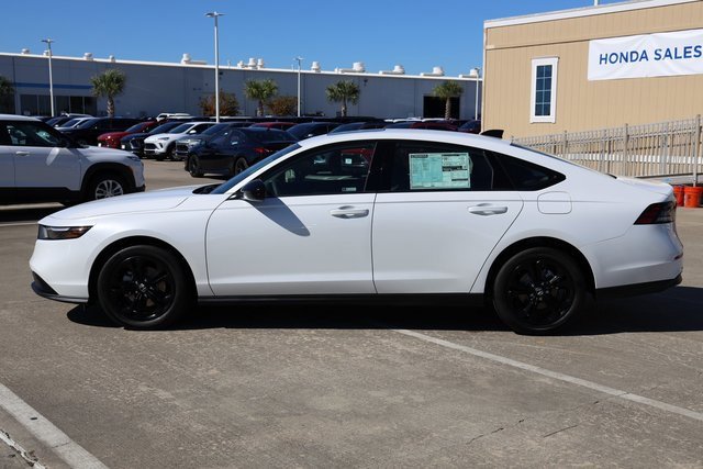 New 2025 Honda Accord SE image 5