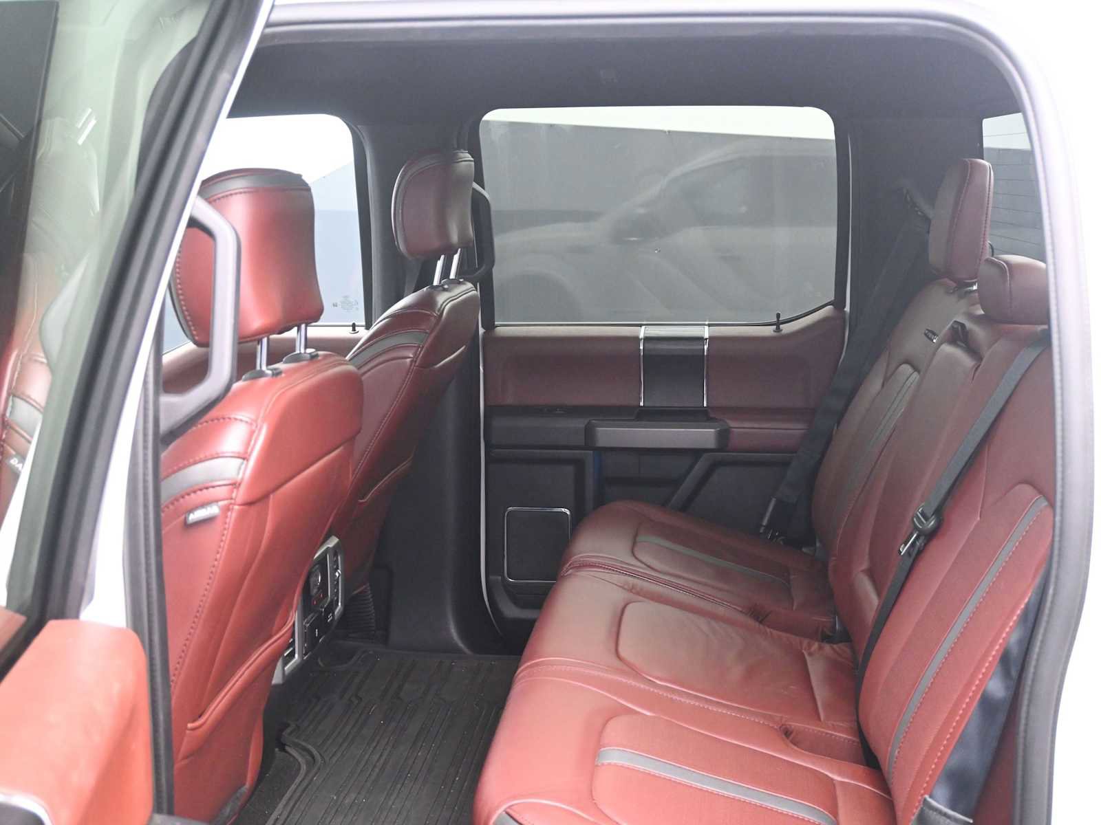 Used 2020 Ford F150 Platinum w/ Equipment Group 701A Luxury image 13