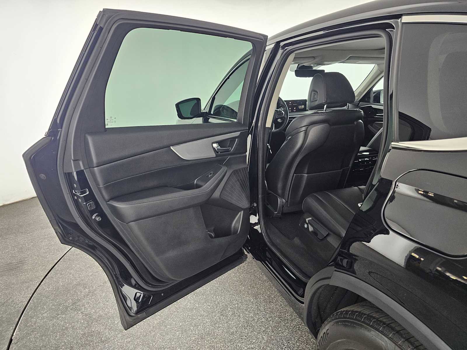 Certified 2023 Acura MDX FWD image 17