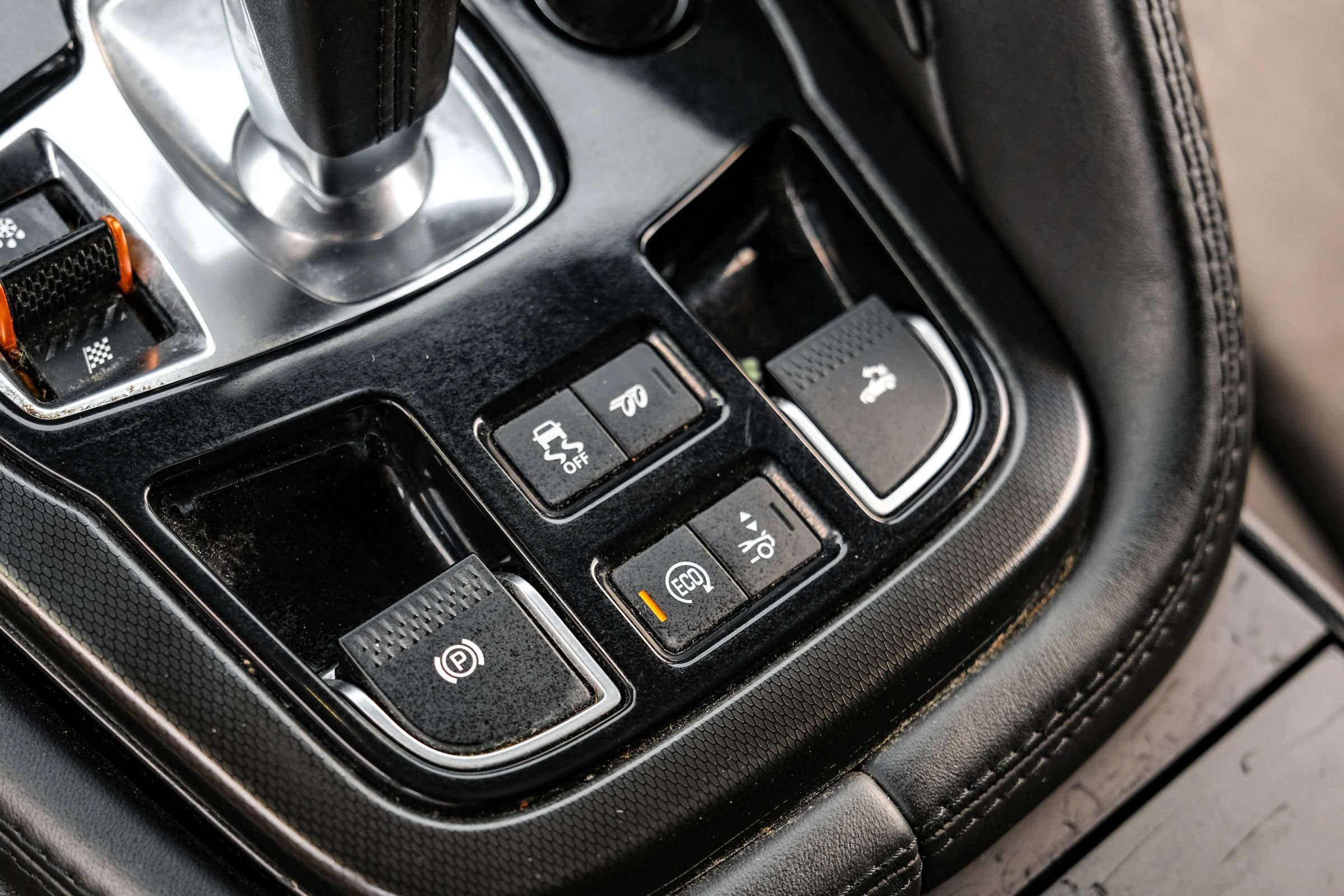 Used 2014 Jaguar F-TYPE S RWD image 26