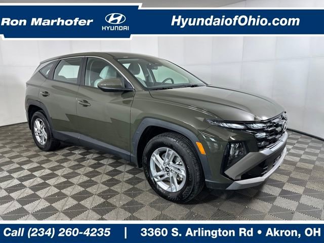 Certified 2025 Hyundai Tucson SE image 1