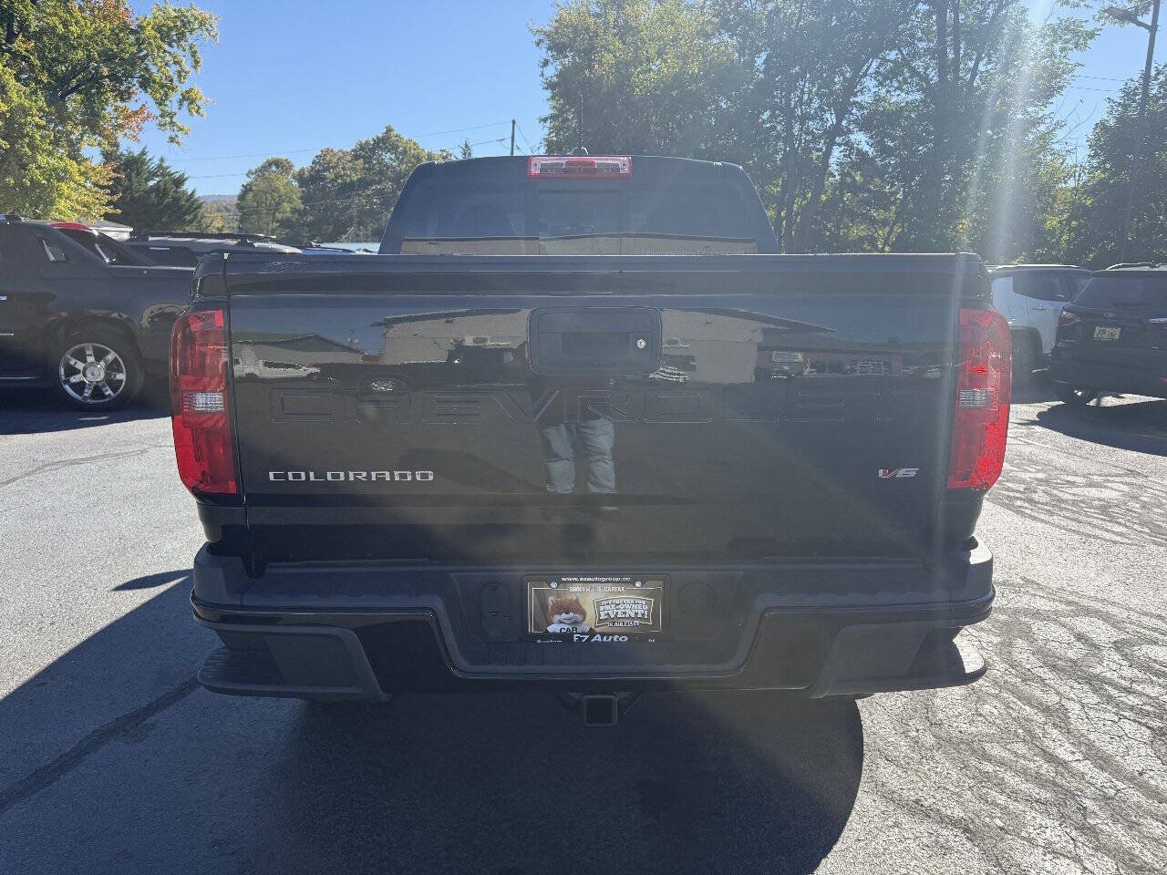 Used 2022 Chevrolet Colorado LT w/ LT Convenience Package AWD/4WD image 8