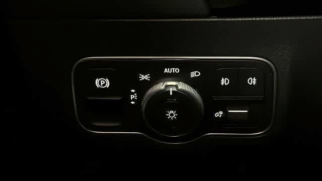 Used 2025 Mercedes-Benz GLA 250 4MATIC image 15